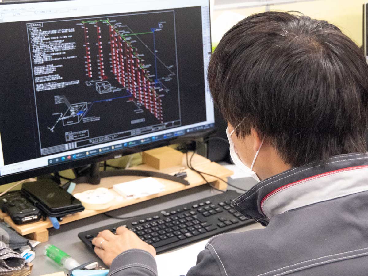 PCによる図面作成の様子